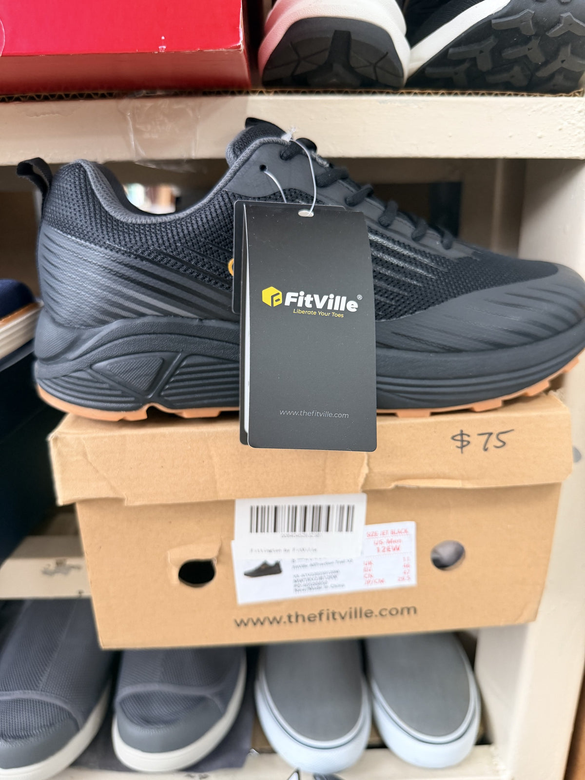 FitVille Men's Wide Shoe — Jet Black; US men's 12 EW