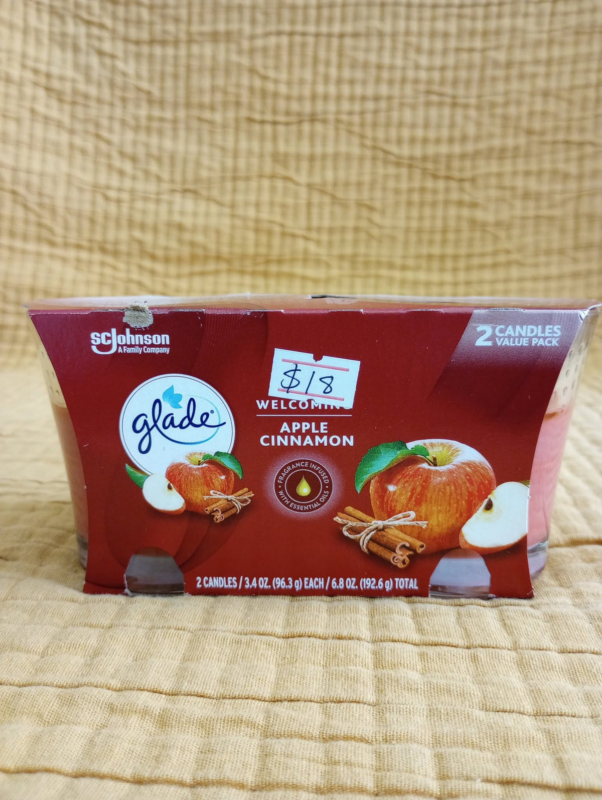 Glade Apple Cinnamon Candles — 2 Pack