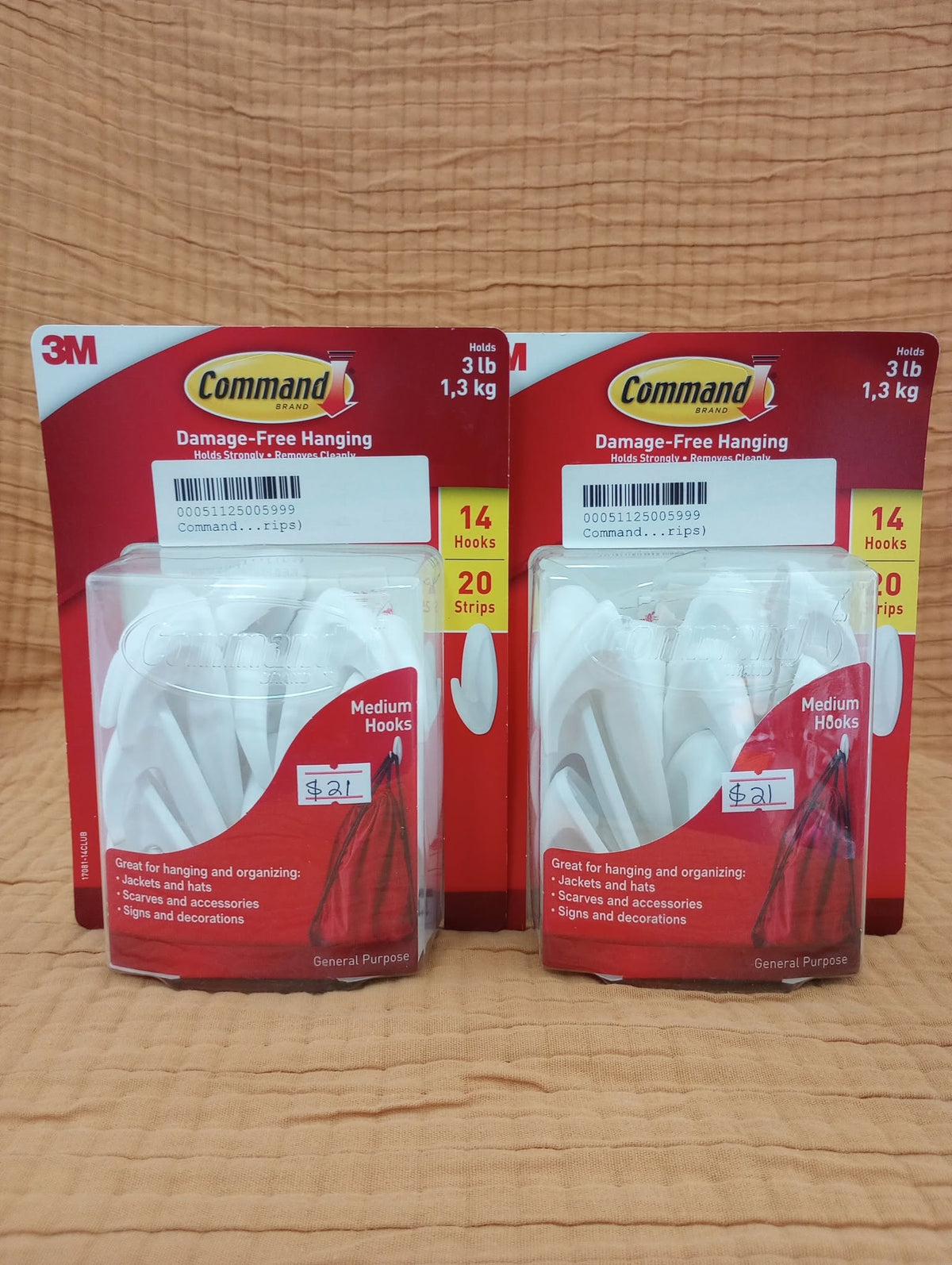 3M Command Medium Hooks with Strips — 14 Hooks / 20 Strips