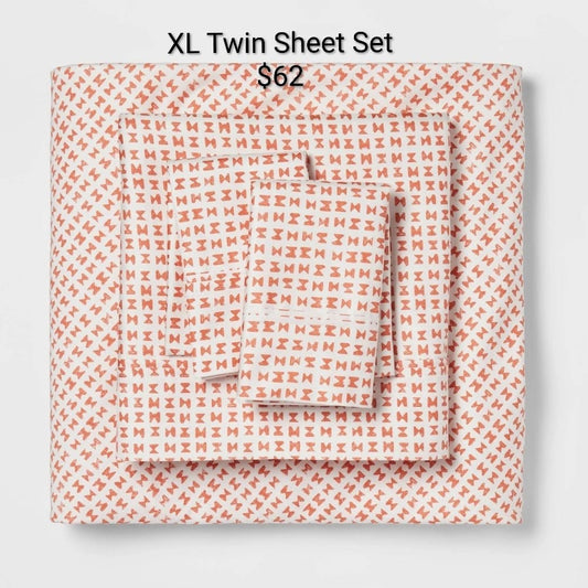 Red Patterned XL Twin Sheet Set