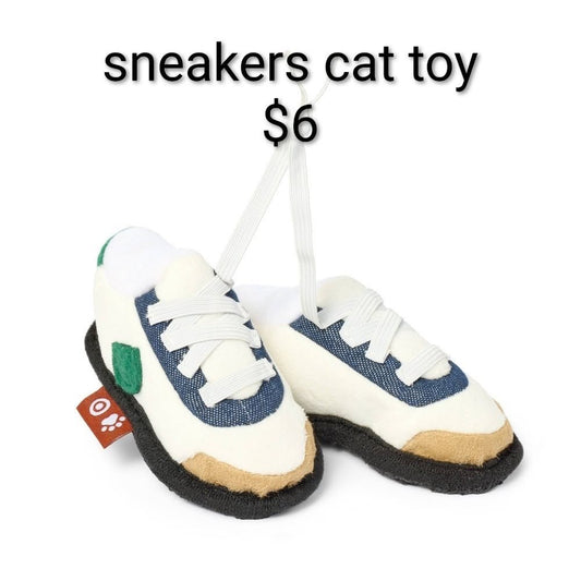 Sneaker-Shaped Cat Toy