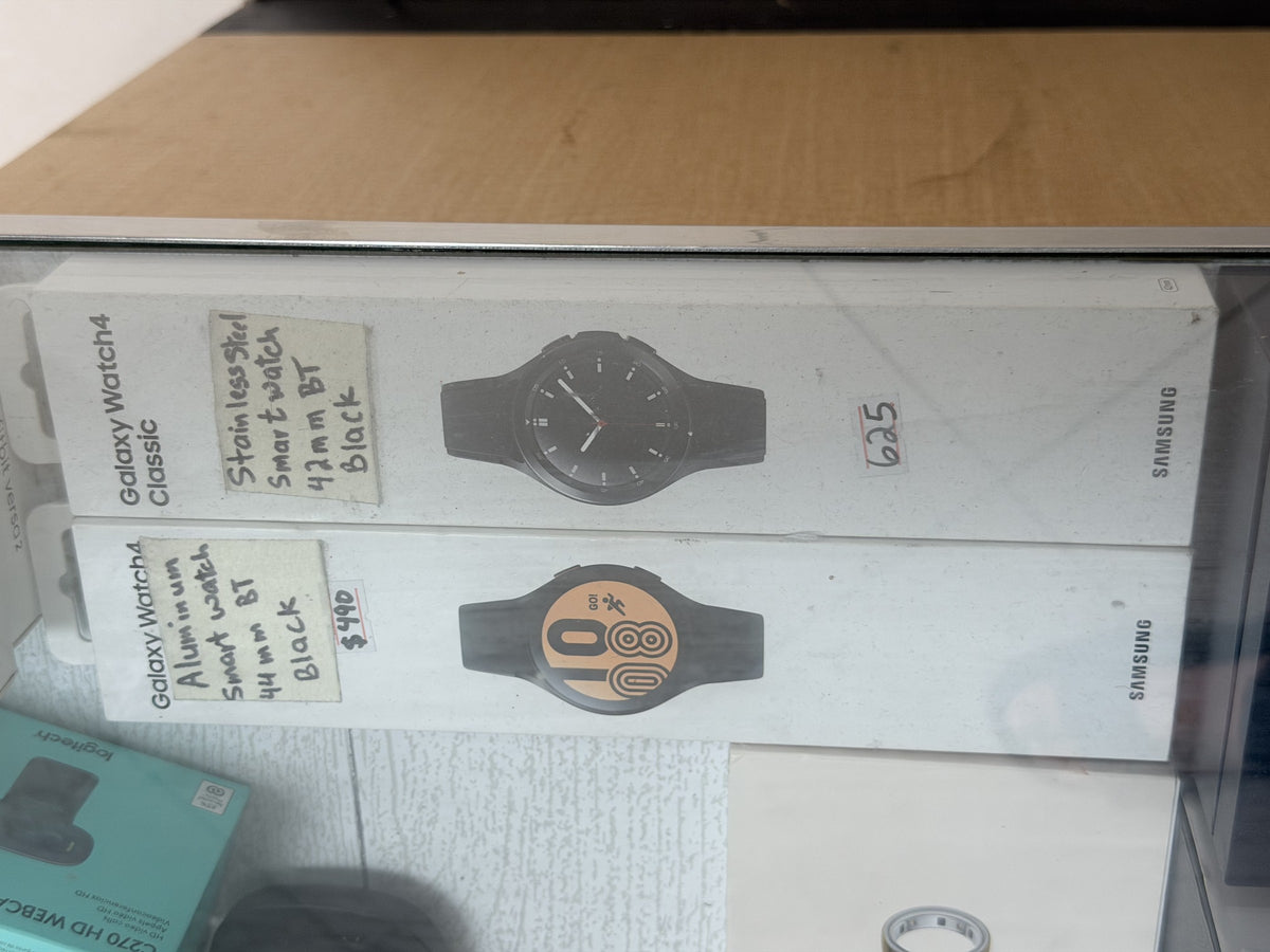 Samsung Galaxy Watch4 44mm Bluetooth — Black; Aluminum