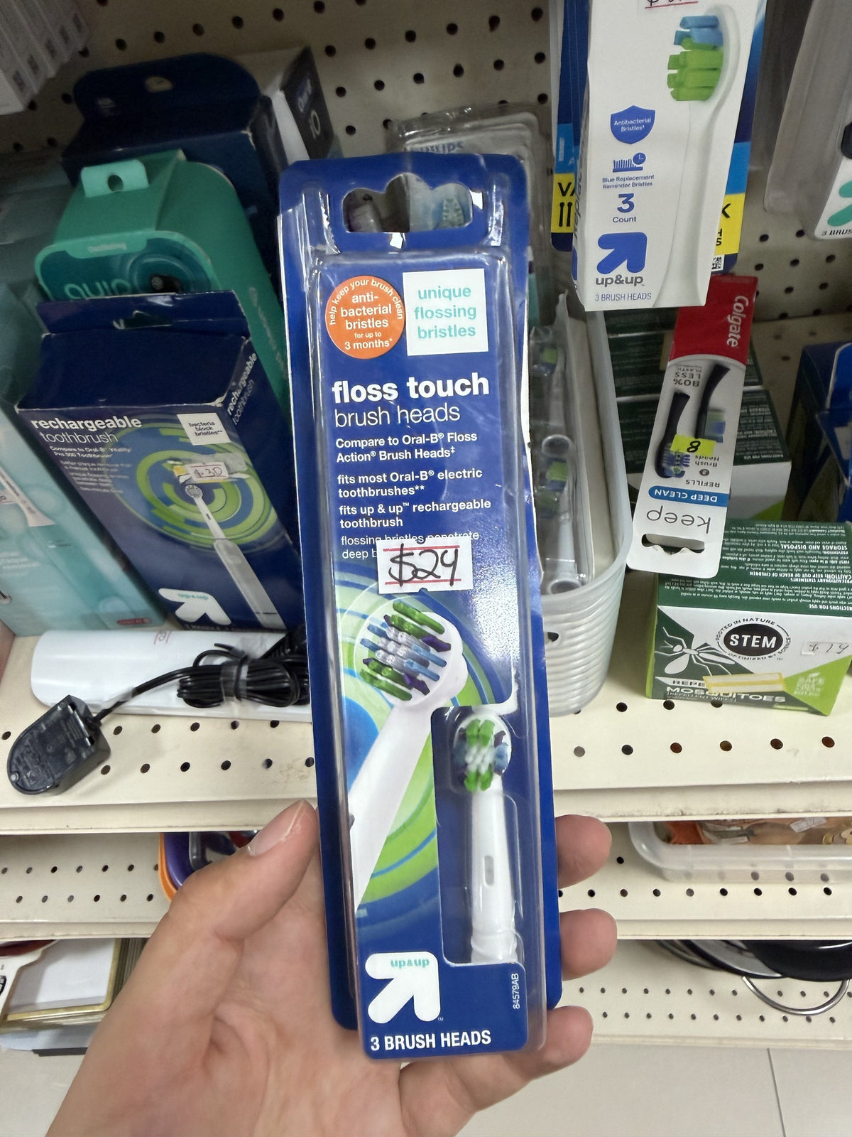 up&up Floss Touch Replacement Brush Heads — White/Blue; 3 count